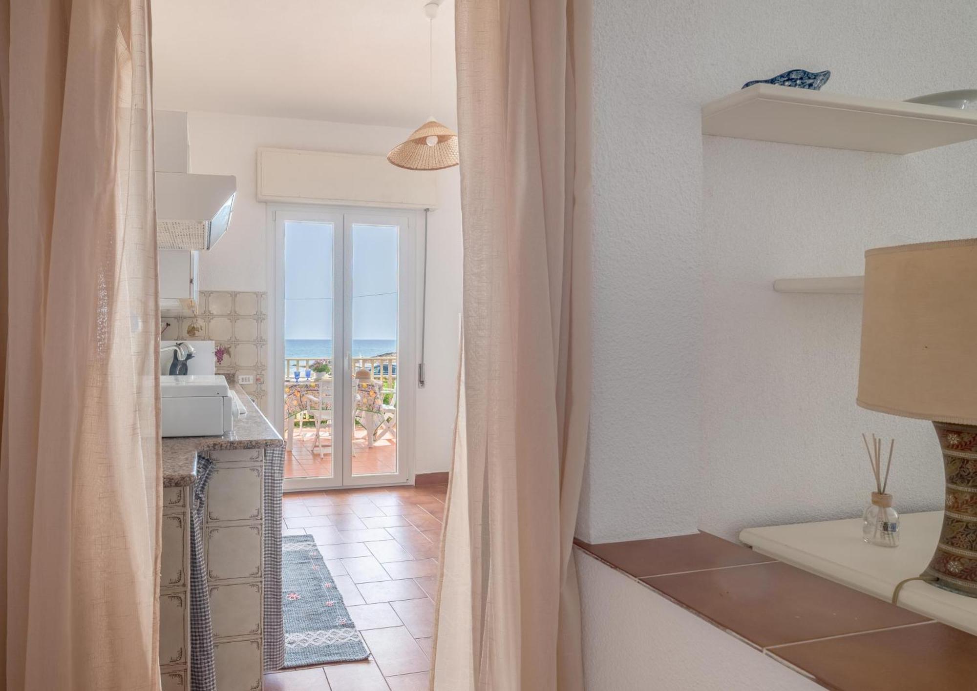 Апартаменты Casa Sul Lungomare Донналуката Экстерьер фото